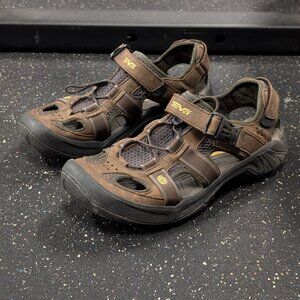 Teva Clothing, Shoes & Accessories for Men on Sale up to 90  display picture 1